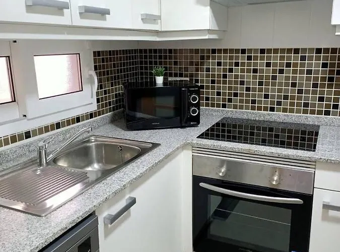 Apartman Junto Al Mar Ii *